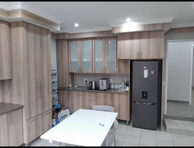 OFFICE PROPERTY TO RENT IN BAILLIE PARK